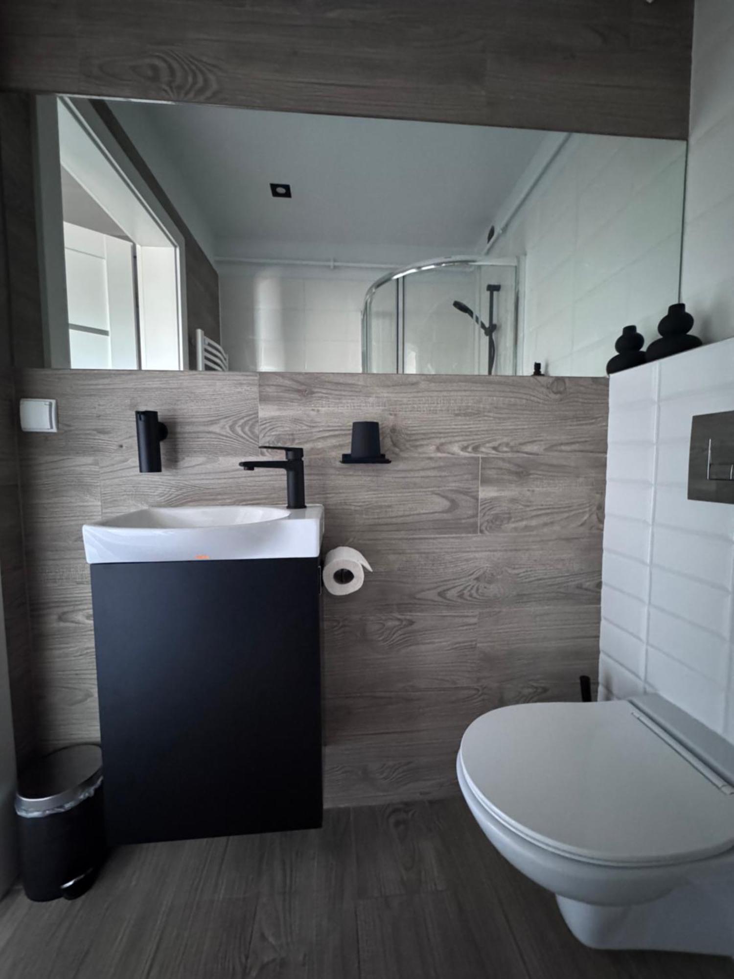 Apartamenty Centrum Kostrzyn nad Odra Bagian luar foto